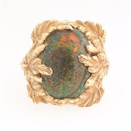 Ladies Gold and Opal Ring 