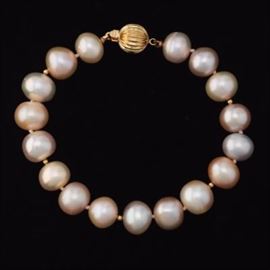 Ladies Pastel Color Pearls with Gold Clasp Bracelet 