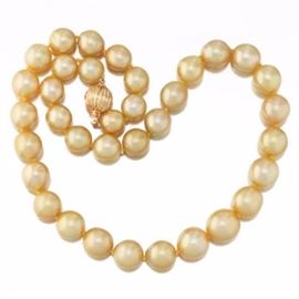 Ladies South Sea Pearl Necklace 