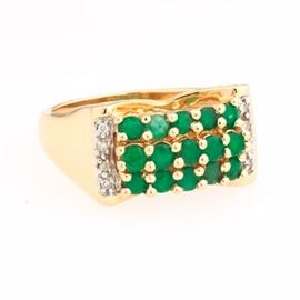 Ladies Vintage Gold, Emerald and Diamond Ring 