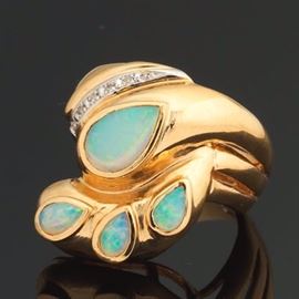 Ladies Vintage Gold, Opal and Diamond Ring 