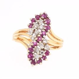 Ladies Vintage Gold, Ruby abd Diamond Ring 