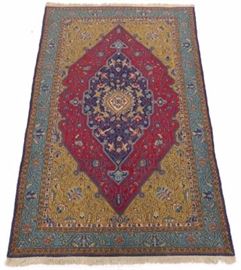 SemiAntique Fine HandKnotted Silk Blend Qum Carpet 