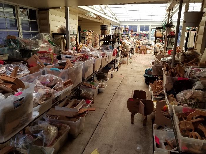 Thousands of wood and craft projects.