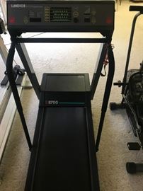 Treadmill-Landice 8700