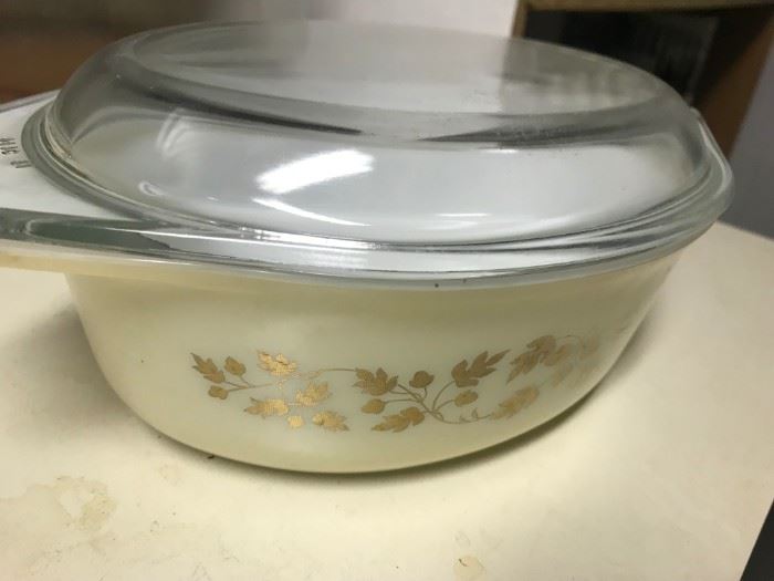 Vintage Pyrex Covered Dish