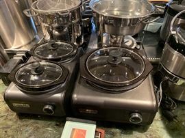 Crock Pot with multiple sizes.