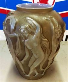 Vintage Art Deco "Nude Relief", possibly unsigned LaLique