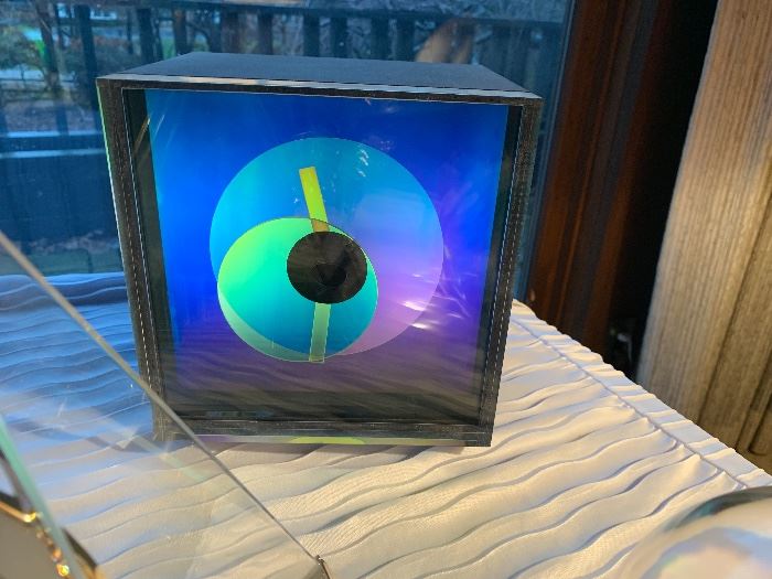 Prisma clock