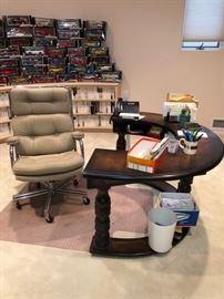 U-Shape Desk and Chair