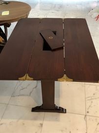 Pedestal Table