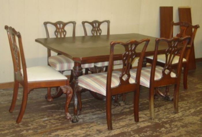 Mahogany Chippendale Dining Table w/6 Chairs & 3 Leaves