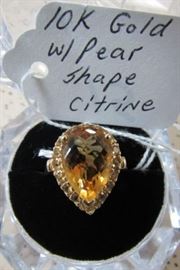 10K Gold w/Pear Shape Citrine Ring