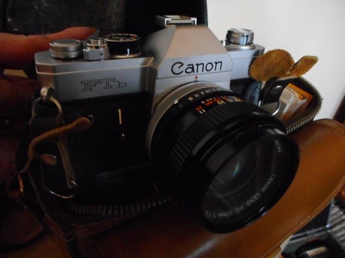 Vintae Canon 35 mm Camera