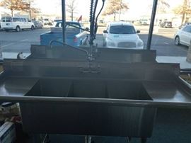 Walk In Freezer and Compressor.