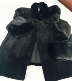 Gorgeous! Hertzberg sheared Mink Jacket with mink collar and cuffs, Size-M