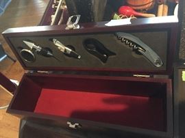 Wine case with assessor $20