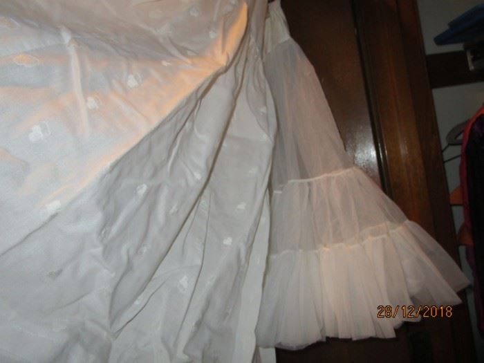 CONFIRMATION DRESS PETTICOAT