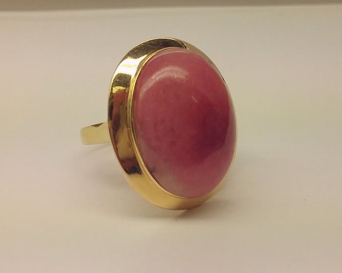 14k yellow gold size 9 ring with pink rhodonite cabochon stone