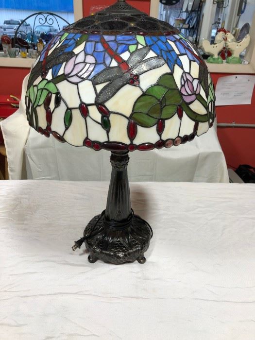 Tiffany Style Lamp29 inches tall