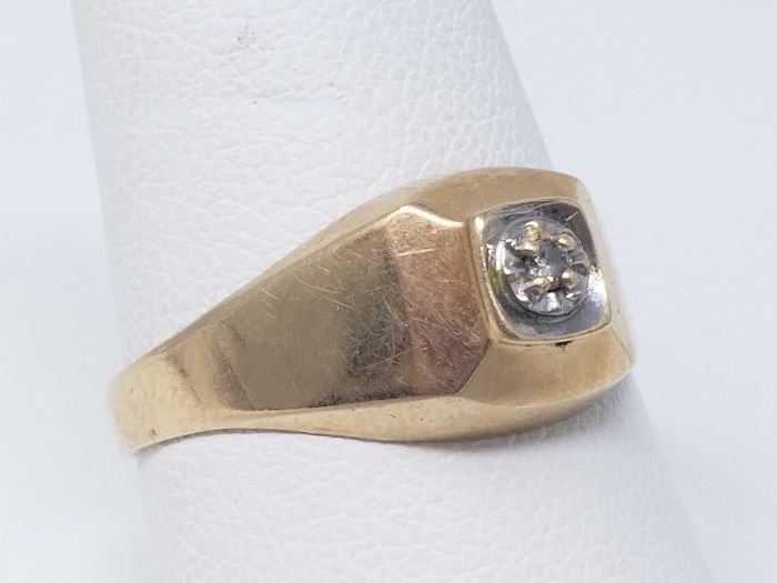 14k Gold Ring with Diamond, 3g, Size 9.5