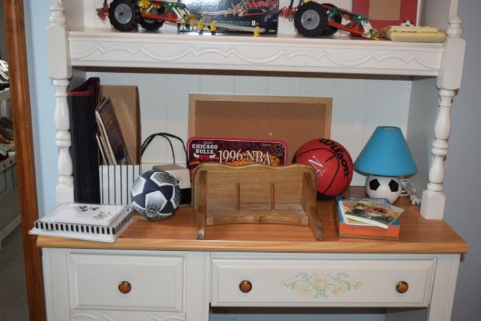Desk, Shelf and Balls