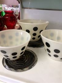Vintage Fire King mixing bowls