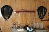 Horse collar mirrors, large selection of bar ware