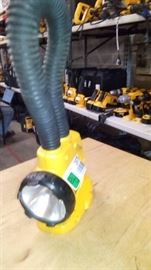 18V CORDLESS FLEXIBLE FLOODLIGHT