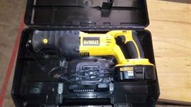 18Volt NiCd Cordless Reciprocating Saw Kit with B ...