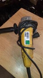 DEWALT 4 1 2in. Small Angle Grinder 7.5 Amps, ...