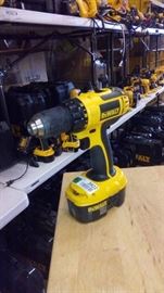 DeWalt DC720 18Volt Cordless 1 2Inch Drill Drive ...