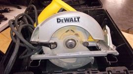 DEWALT DW368K 71 4inch Lightweight Circular Saw ...