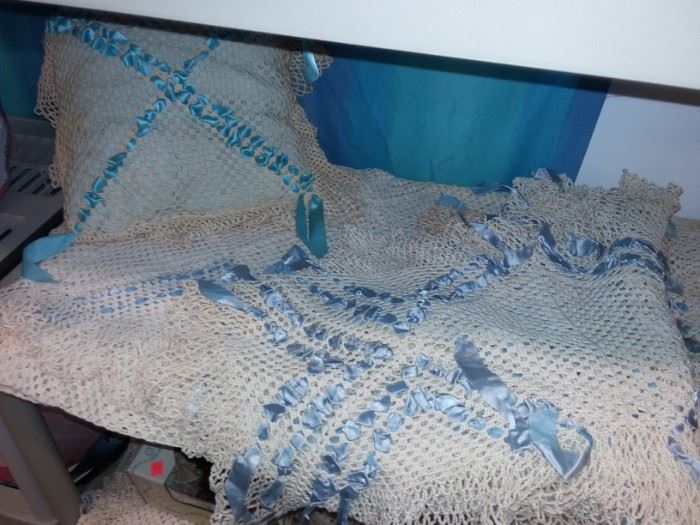 Vintage Crochet & beRibboned Bedspread & Pillow
