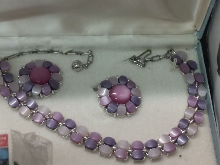 Vintage 3 pc Purple/Lavender Jewelry Set