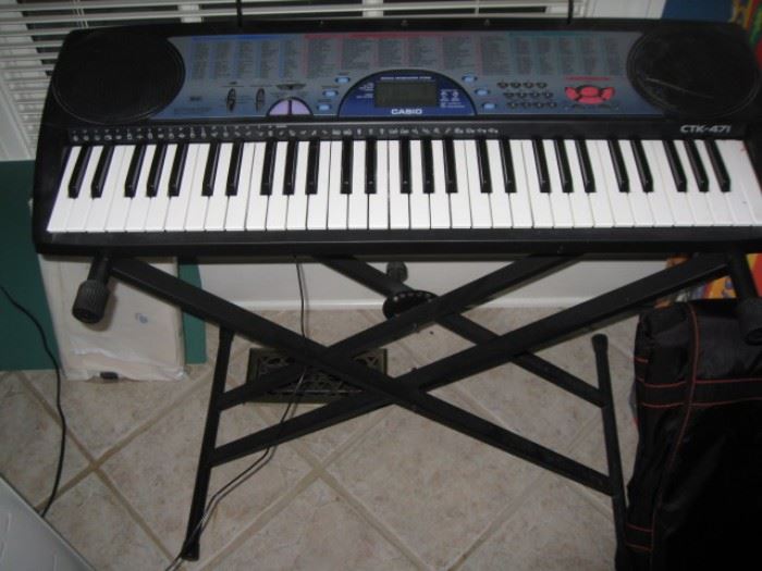 Casio keyboard CTK-471