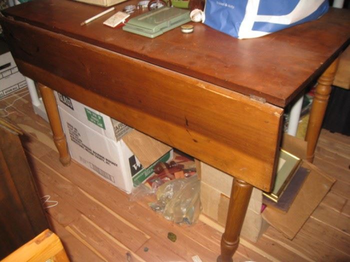 Drop side table