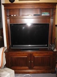 Media cabinet