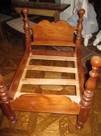 Doll bed