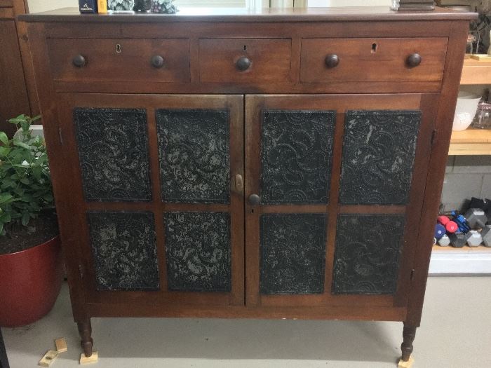 Exceptional Antique 1850s to 1870s Pie Safe Cabinet