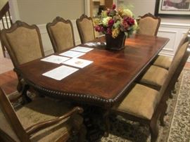 UNIVERSAL "VILLA CORTINA" DINING ROOM SET INCLUDES TABLE W/8 CHAIRS AND SIDEBOARD