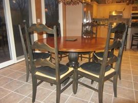 ROUND KITCHEN TABLE AND 6 CHAIRS