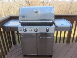 WEBER GENESIS NATURAL GAS GRILL