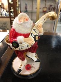 Santa musician