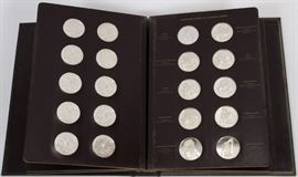 FRANKLIN MINT "GENIUS OF MICHELANGELO" COMMEMORATIVE PROOF SILVER MEDALS, H 13 1/2", W 2", D 10 1/2" Lot 304