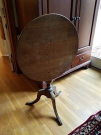 Tilt Top Table