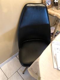 leather swivel chairs