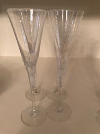 4 champagne glasses 11-12/ x3inches