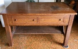 Antique oak Ta-Bed circa 1920's. Novelty, space saving table that converts to a twin bed. Looks like a library table when closed.