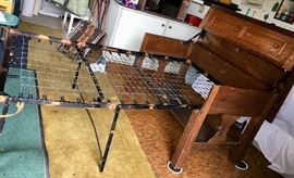 Another Ta-Bed view. Seems sturdy and useable.